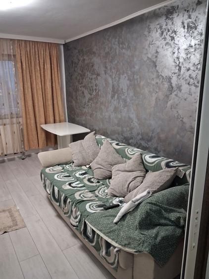 Garsonieră decomandată în Valu lui Traian