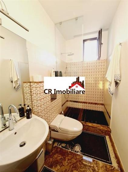 Casă individuală cu 7 camere cu Teren 800 Mp în Pantelimon
