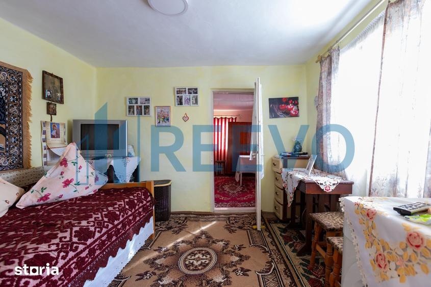 Casă cu 5 camere cu Teren 3365 Mp în Corbasca