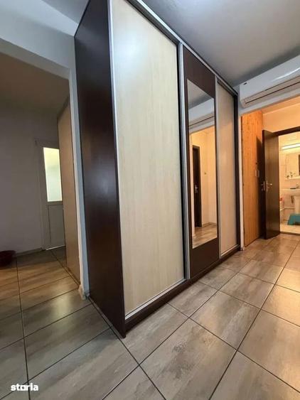 Apartament cu 4 camere, mobilat în Unirii