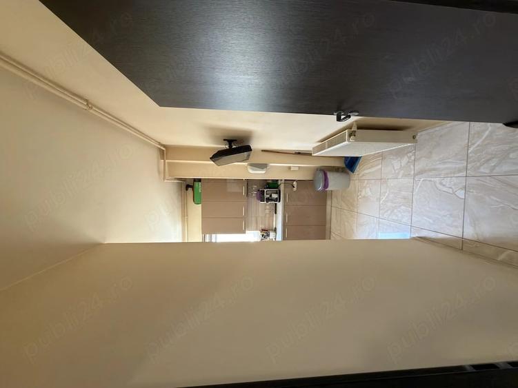 Apartament cu 2 camere semidecomandat în 1 Decembrie