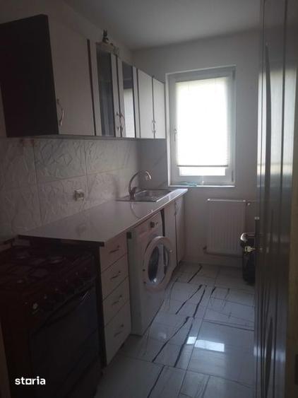 Apartament cu 2 camere, mobilat în Ostroveni