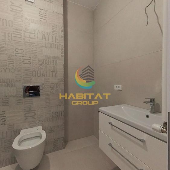 Apartament cu 3 camere semidecomandat în Berceni