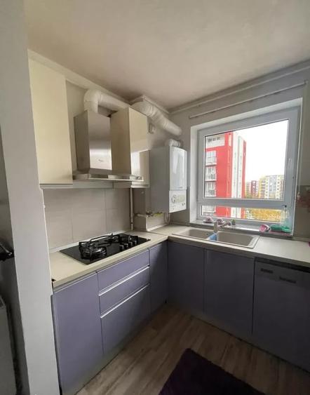 Apartament cu 3 camere decomandat, mobilat în Bartolomeu