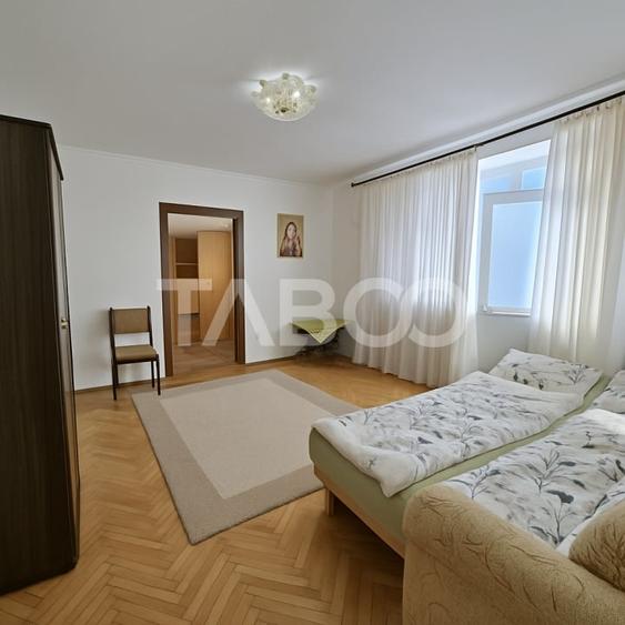 Apartament cu 2 camere nedecomandat, mobilat în Mihai Viteazul