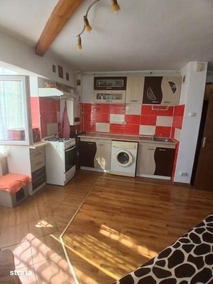 Apartament cu 2 camere decomandat în Mioriței