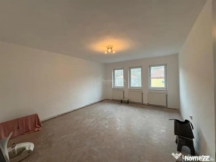 Apartament cu 2 camere decomandat în Luncă