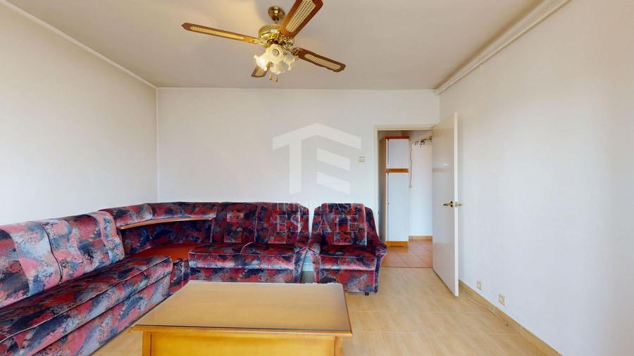 Apartament cu 3 camere decomandat, mobilat în Doamna Ghica