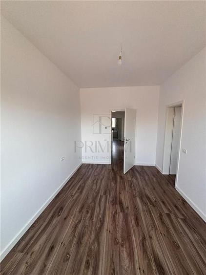Duplex cu 5 camere cu Canalizare în Moșnița Nouă