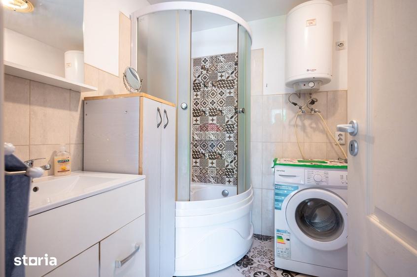 Casă cu 2 camere cu Teren 931 Mp în Șinca