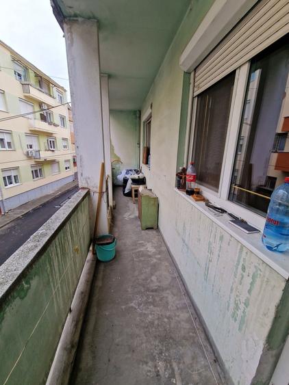 Apartament cu 3 camere semidecomandat în Ultracentral