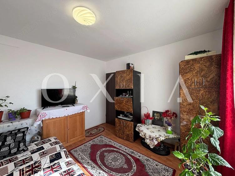Apartament cu 3 camere semidecomandat în Gheorghe Lazăr