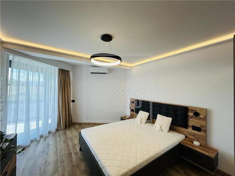 Apartament cu 2 camere decomandat în Exterior Sud