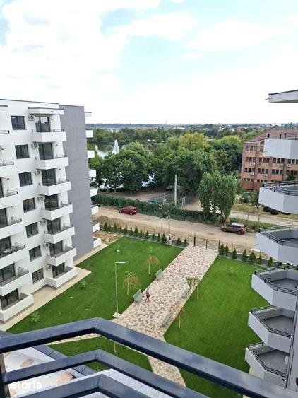Apartament cu 6 camere decomandat în Central