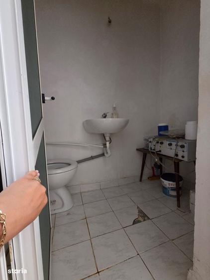 Apartament cu 4 camere decomandat în E3