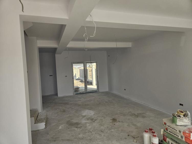 Casă cu 4 camere în Rudicica