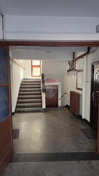 Apartament cu 2 camere decomandat în Universitate