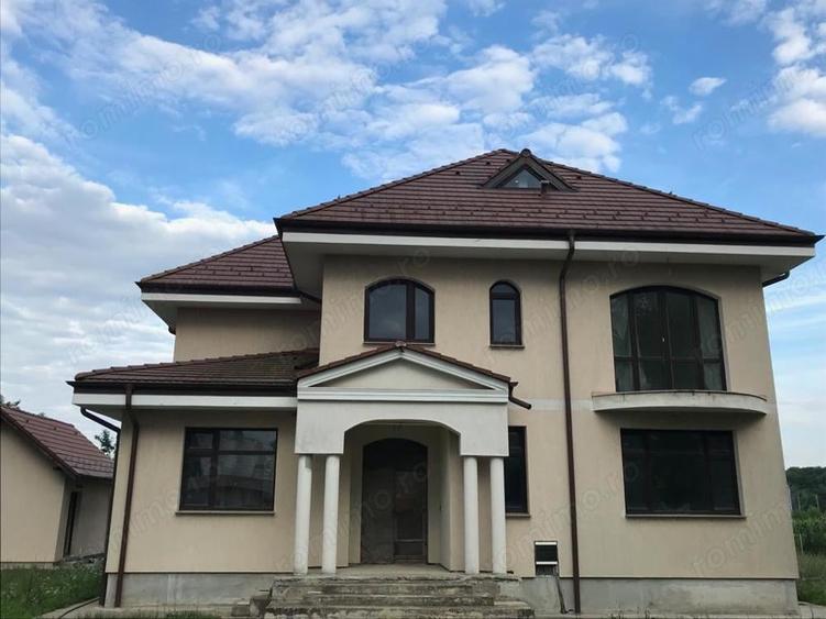 Teren de 4257 mp, în Ciolpani