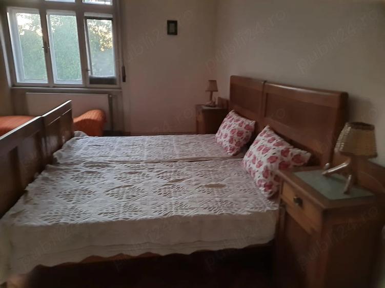 Apartament cu 2 camere decomandat în Badea Cârțan