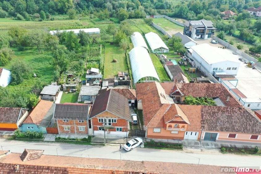 Casă cu 5 camere cu Teren 600 Mp în Totoreni