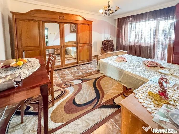 Spațiu comercial, de 573 mp, în Casa de Cultură