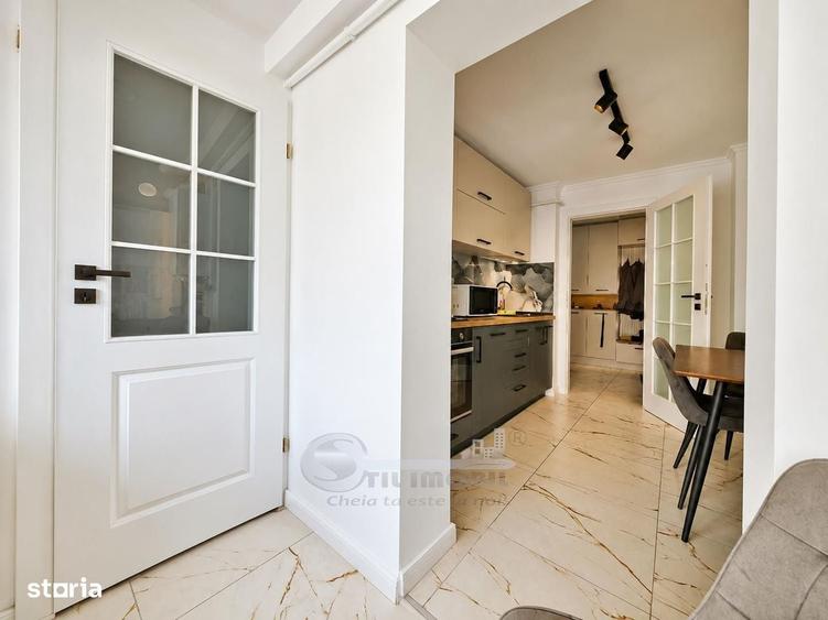 Apartament cu 3 camere decomandat în Central — fotografia 1