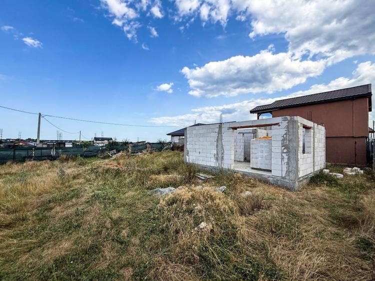 Teren Construcții intravilan de 497 mp, în Corbu
