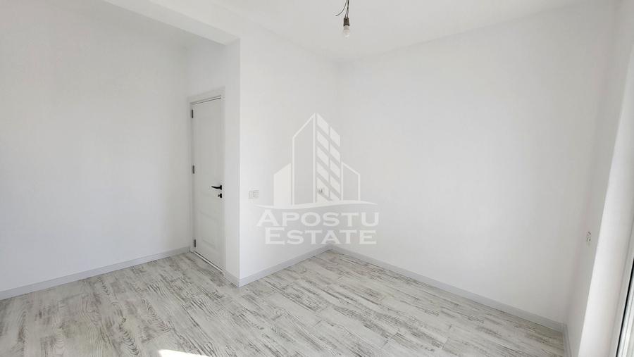 Apartament cu 3 camere decomandat în Dumbrăvița