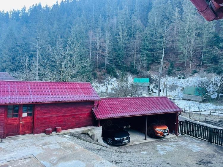 Casă cu 6 camere în Vadu Moților