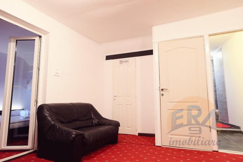 Casă individuală cu 5 camere cu Canalizare în Central