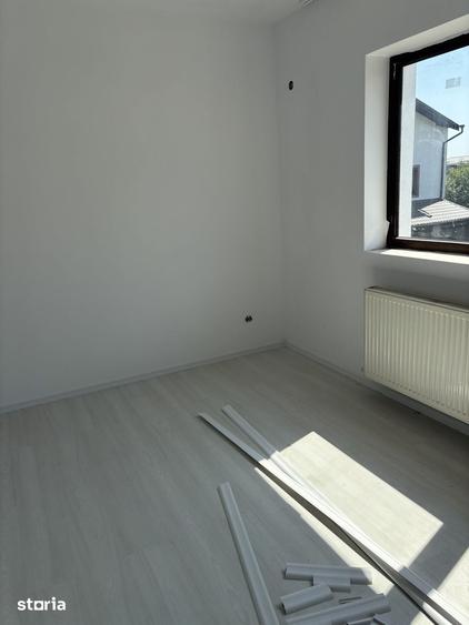 Casă cu 3 camere cu Teren 300 Mp în Central