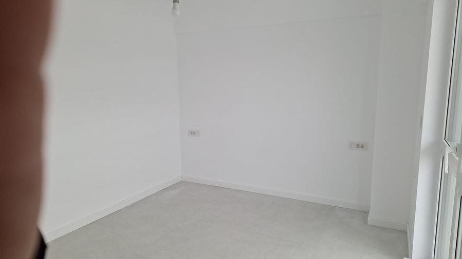 Apartament cu 3 camere decomandat în Galata