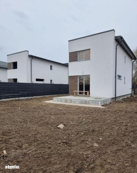 Casă cu 3 camere cu Teren 500 Mp în Măgurele