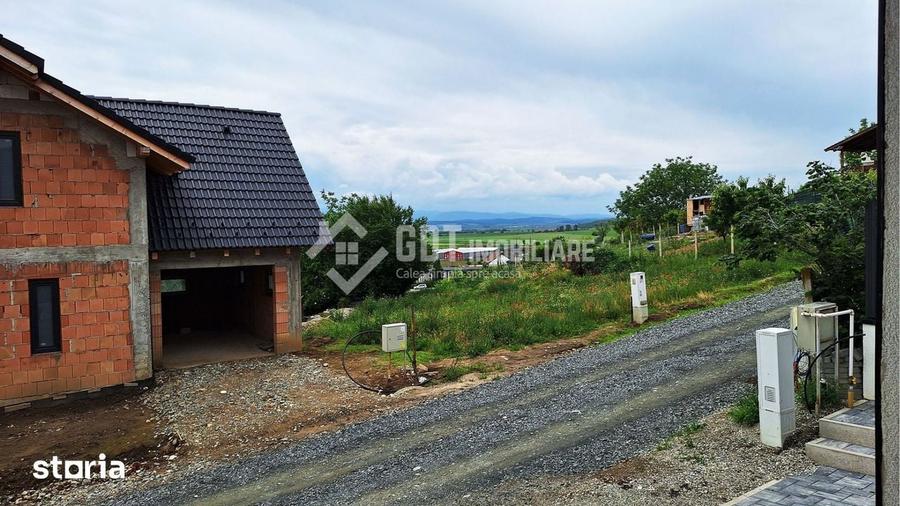 Casă cu 3 camere cu Teren 390 Mp în Șura Mare