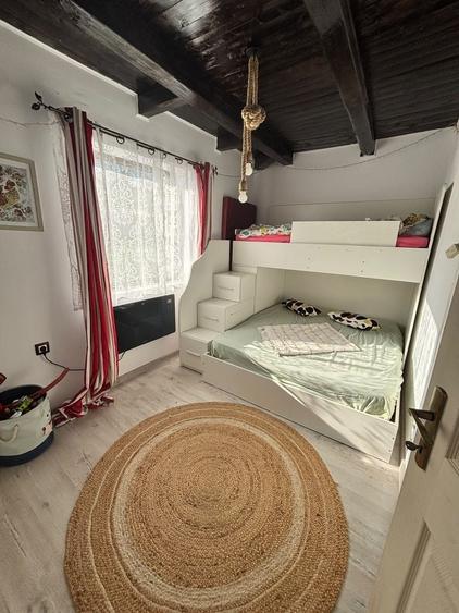 Casă cu 3 camere în Central