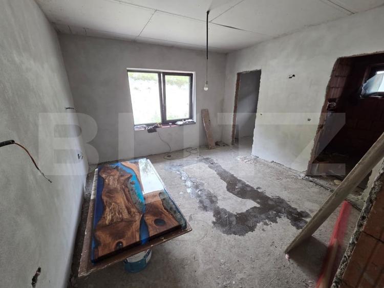 Casă individuală cu 3 camere cu Canalizare în Jibou