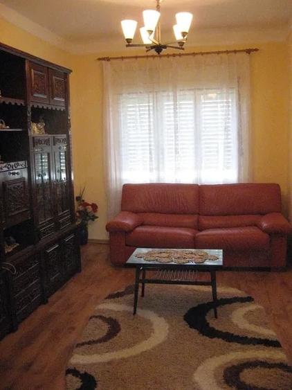 Casă cu 5 camere cu Teren 1440 Mp în Central