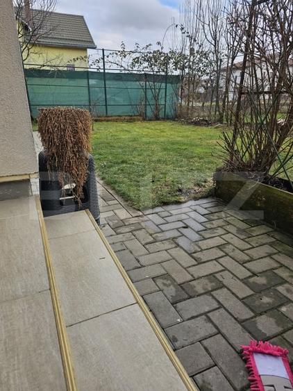 Duplex cu 4 camere cu Canalizare în Florești