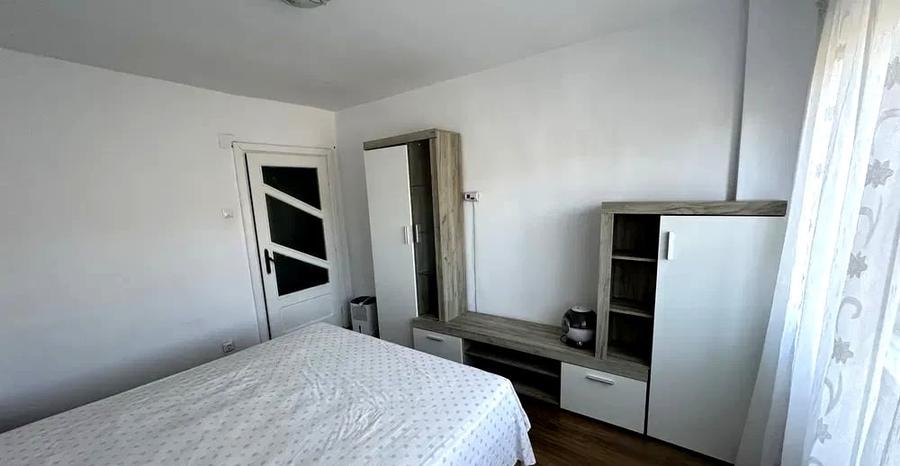 Apartament cu 2 camere decomandat în Tolstoi
