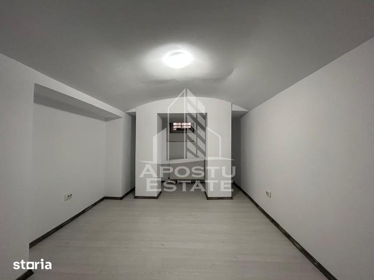 Casa la curte comuna, renovata complet in 2024 in zona Iosefin - 5
