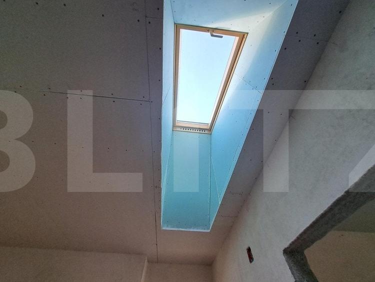 Casă individuală cu 4 camere cu Garaj în Iris
