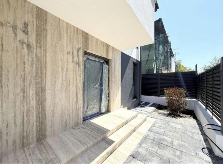 Casă cu 4 camere cu Teren 360 Mp în Central