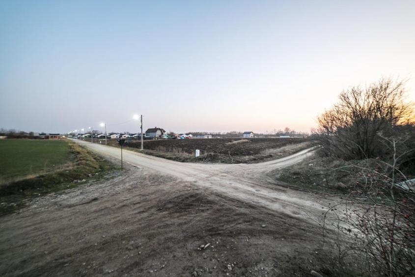 Teren Construcții intravilan de 6150 mp, în Domnești