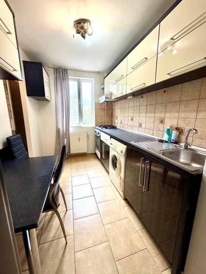 Apartament cu 3 camere decomandat în 1 Decembrie 1918
