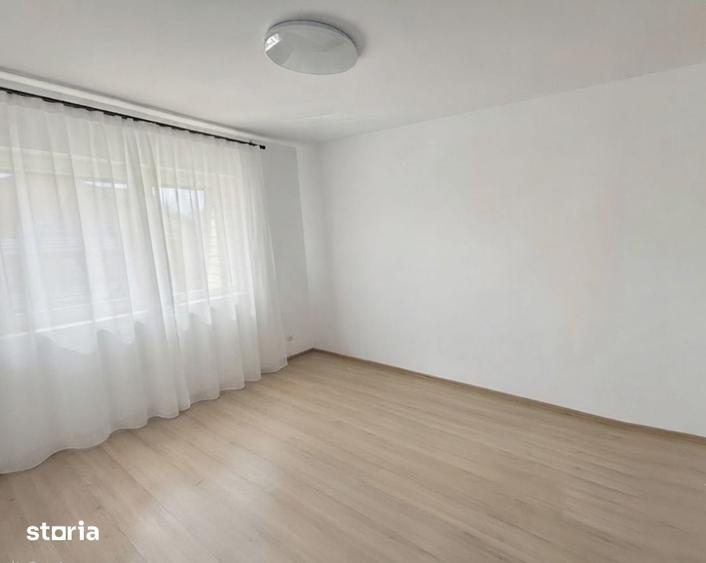 Apartament cu 2 camere decomandat în Tractorul