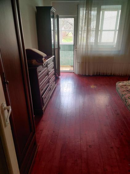 Apartament cu 3 camere în Simeria