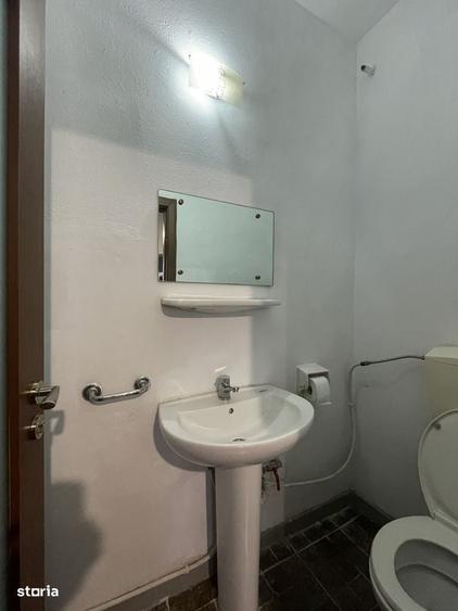 Apartament cu 3 camere decomandat în Cetate