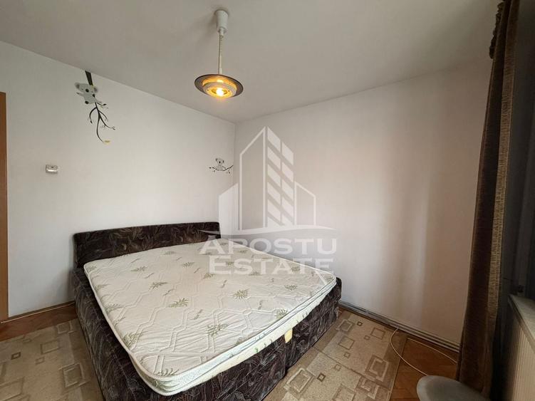 Apartament cu 2 camere decomandat, mobilat în Girocului