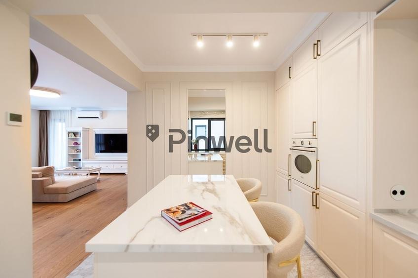 Apartament cu 4 camere decomandat, mobilat în Băneasa