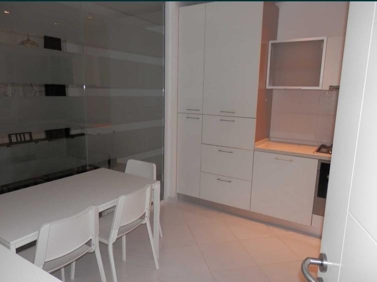 Apartament cu 3 camere decomandat în Pipera — fotografia 3